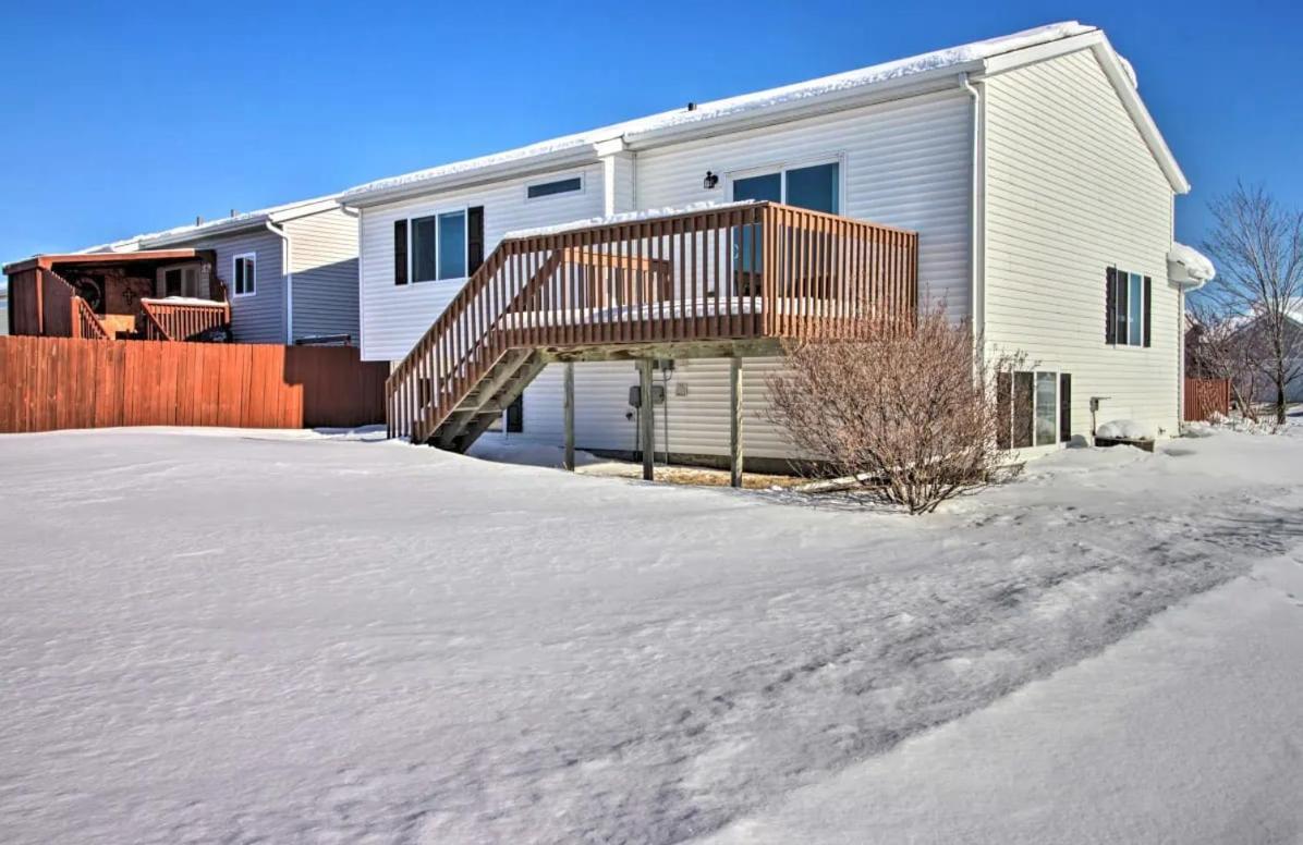 Welcoming West Fargo Retreat W Backyard Villa Екстериор снимка