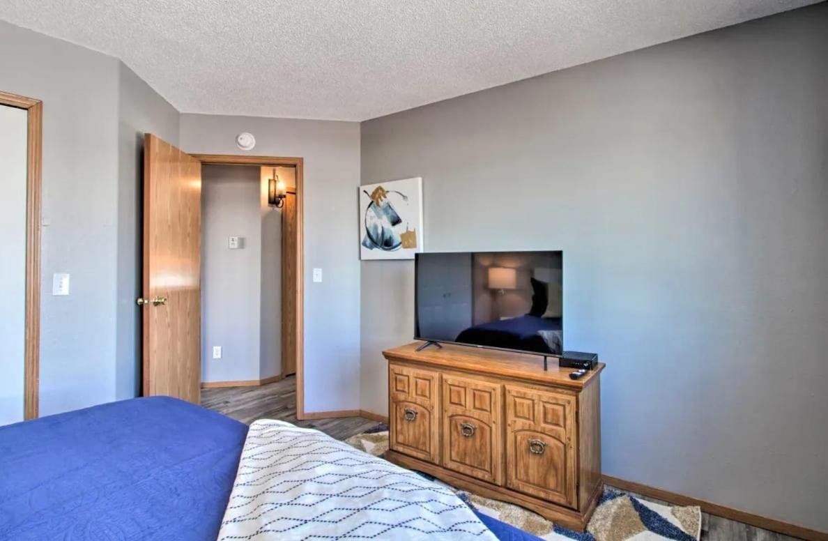 Welcoming West Fargo Retreat W Backyard Villa Екстериор снимка