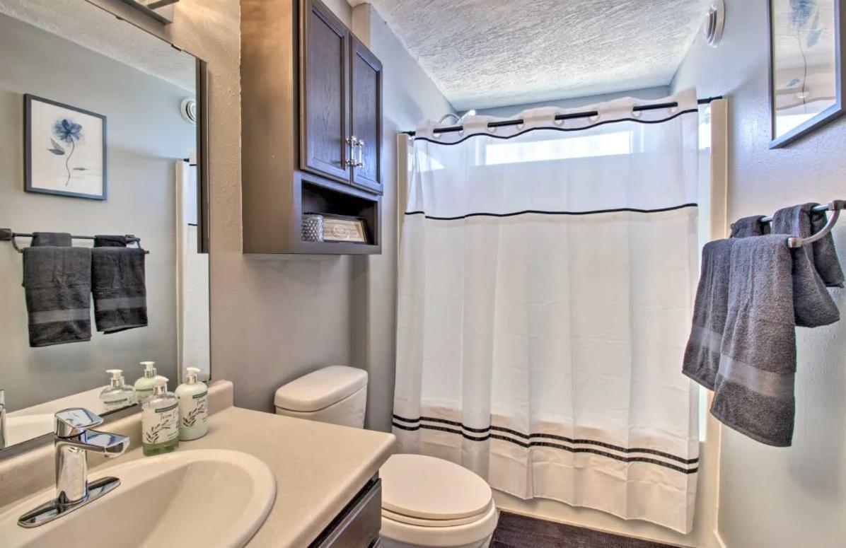 Welcoming West Fargo Retreat W Backyard Villa Екстериор снимка